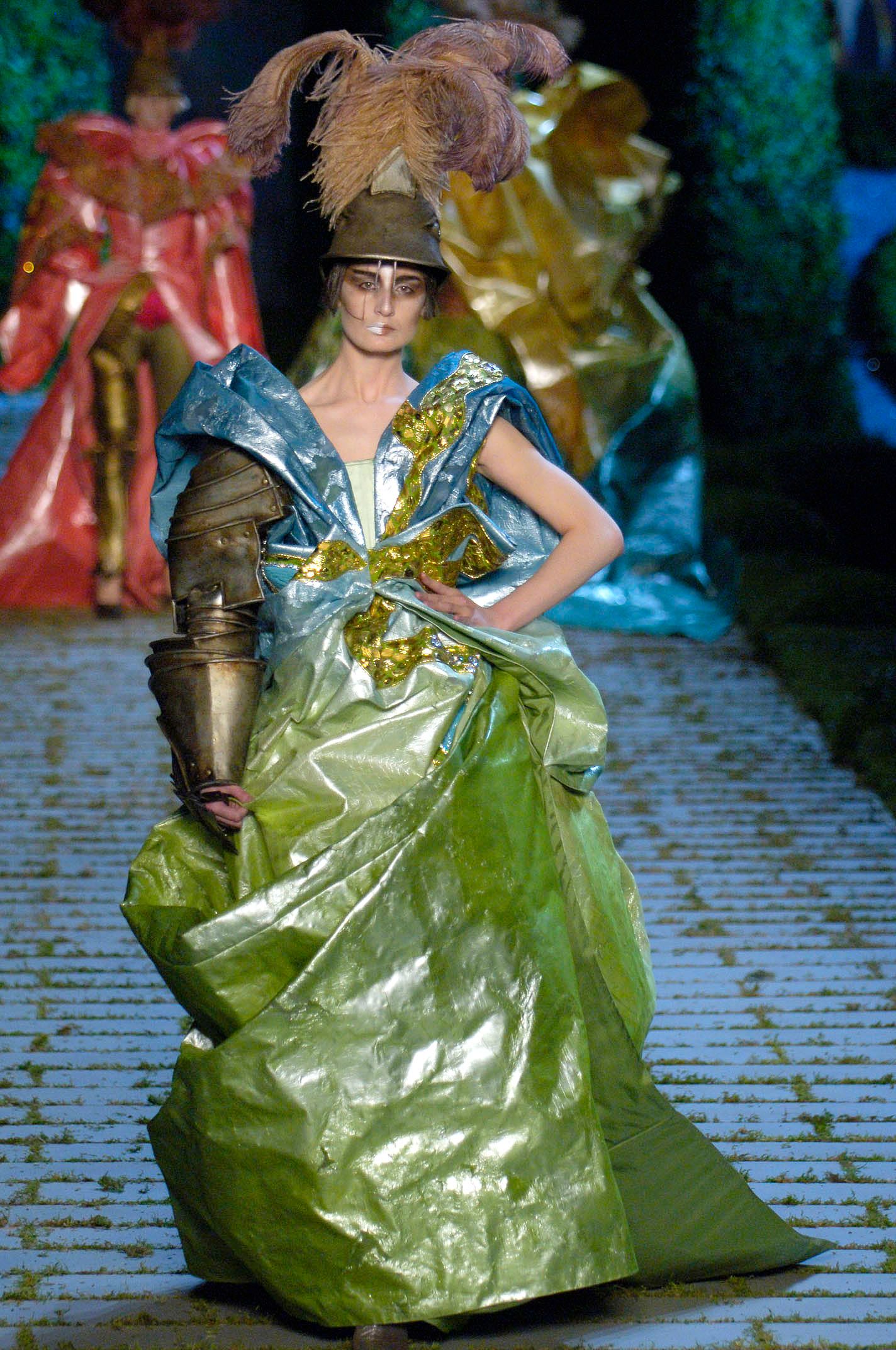 Christian Dior F/W 06 Couture Look 232