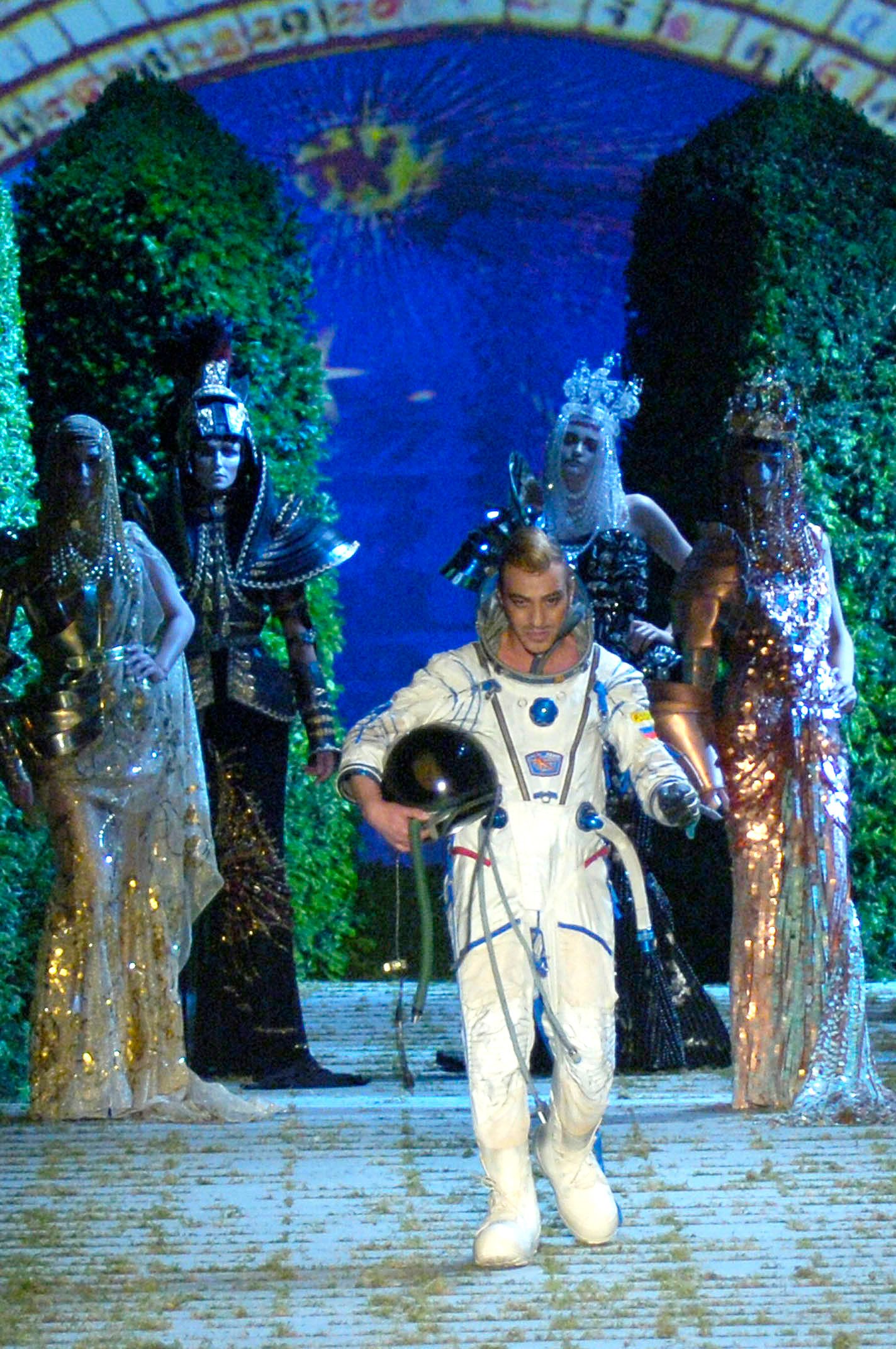 Christian Dior F/W 06 Couture Look 268