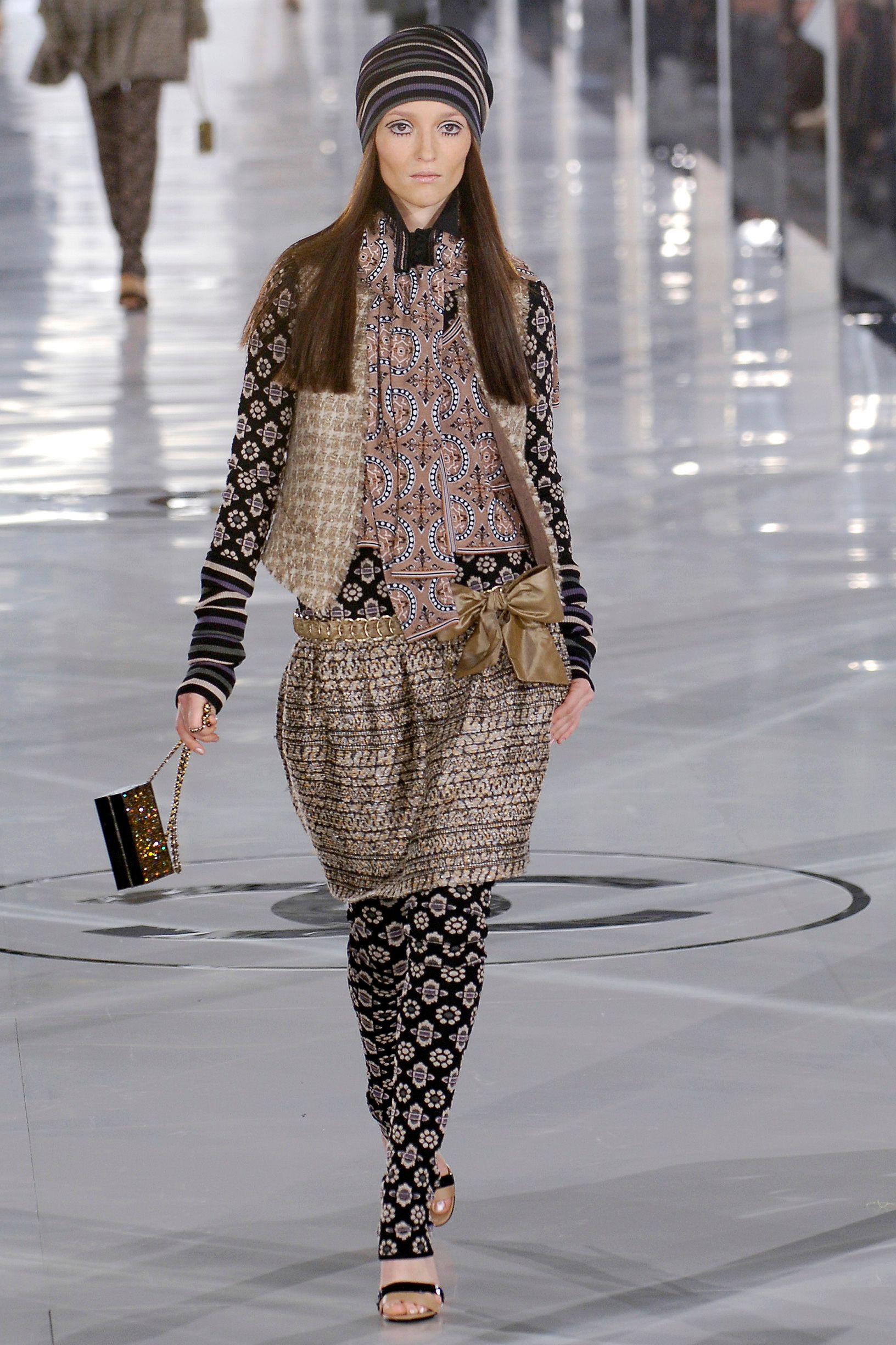 Chanel F/W 05 Look 421