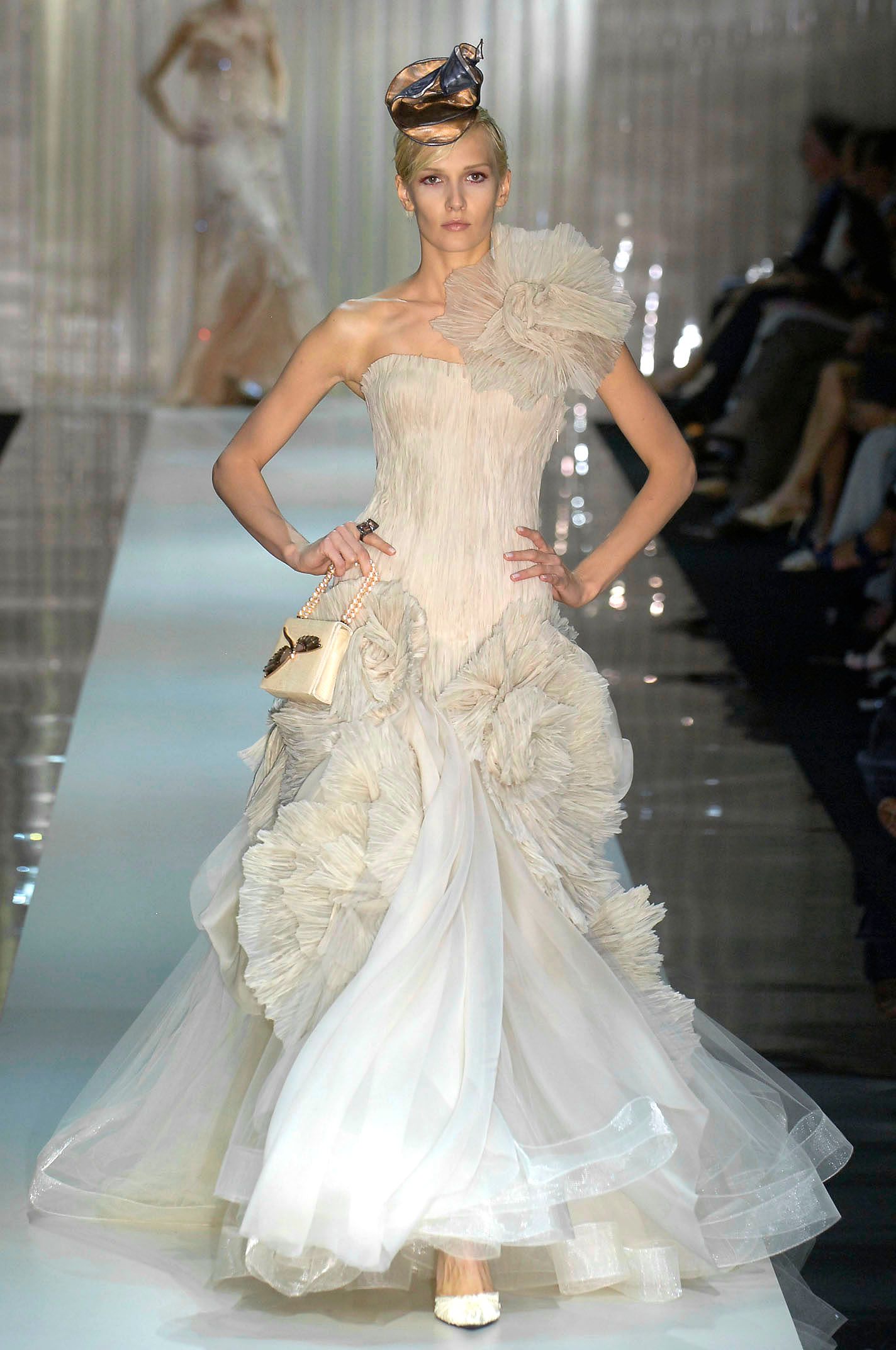 Armani Privé F/W 06 Couture Look 351