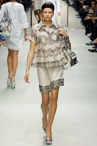 Burberry S/S 07 Look 194