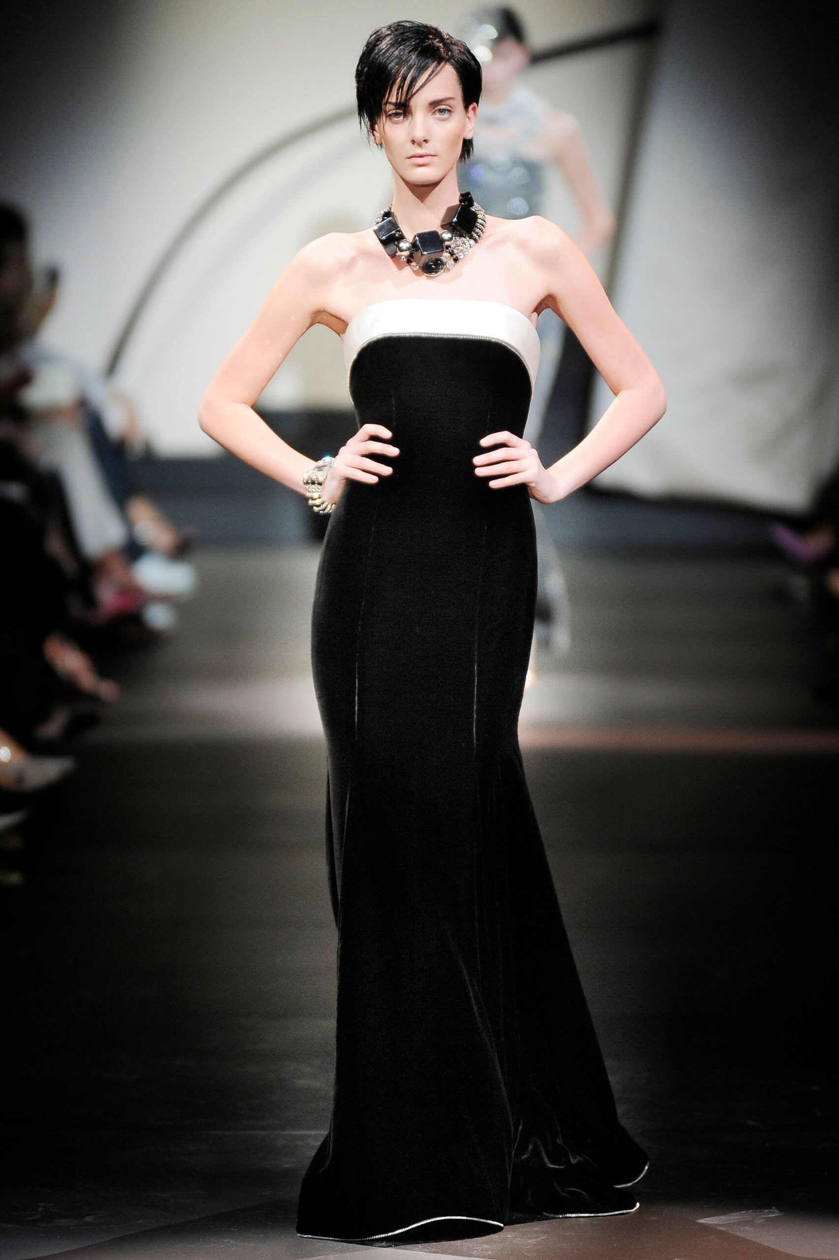 Armani Privé F/W 09 Couture Look 326