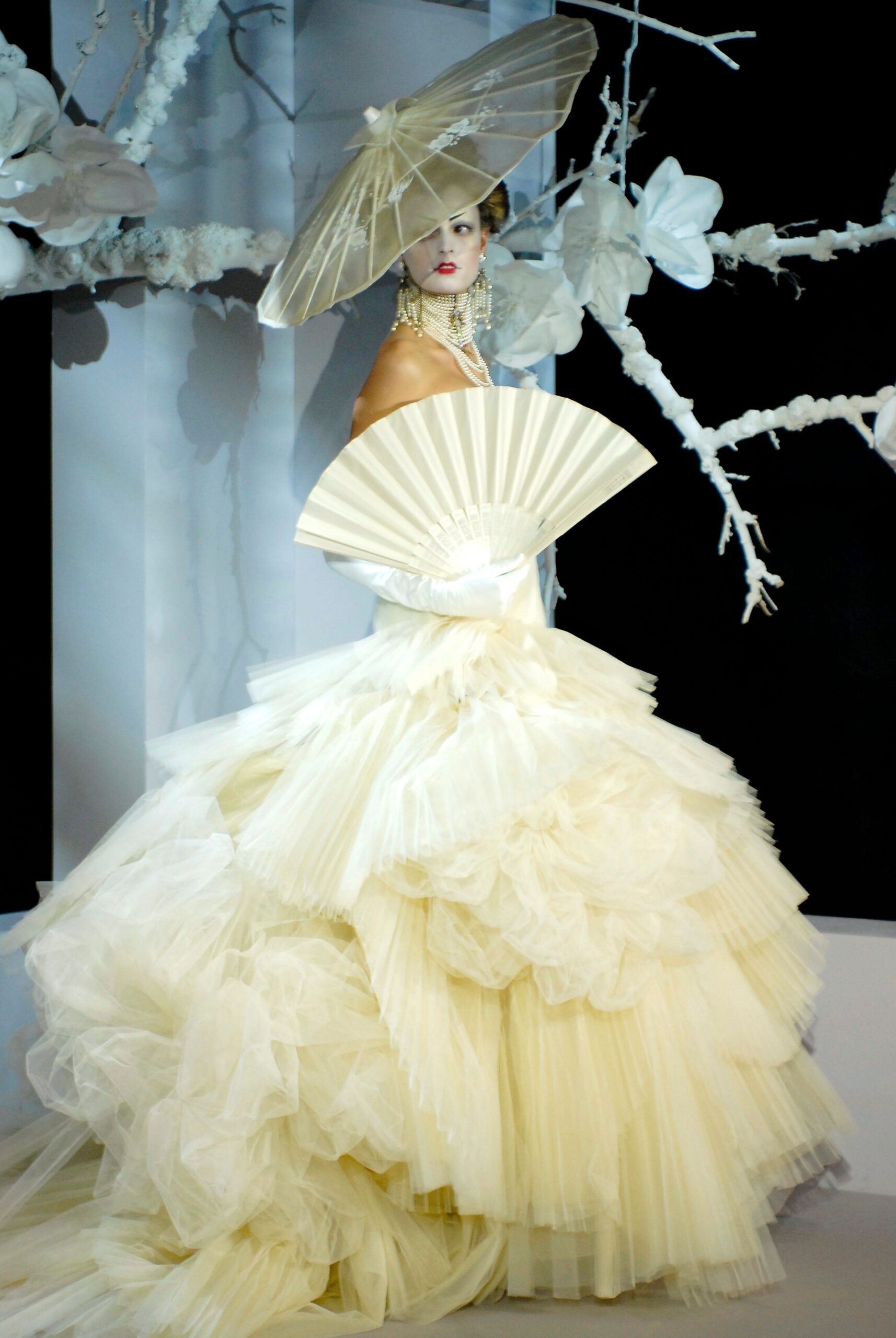 Christian Dior S/S 07 Couture Look 390