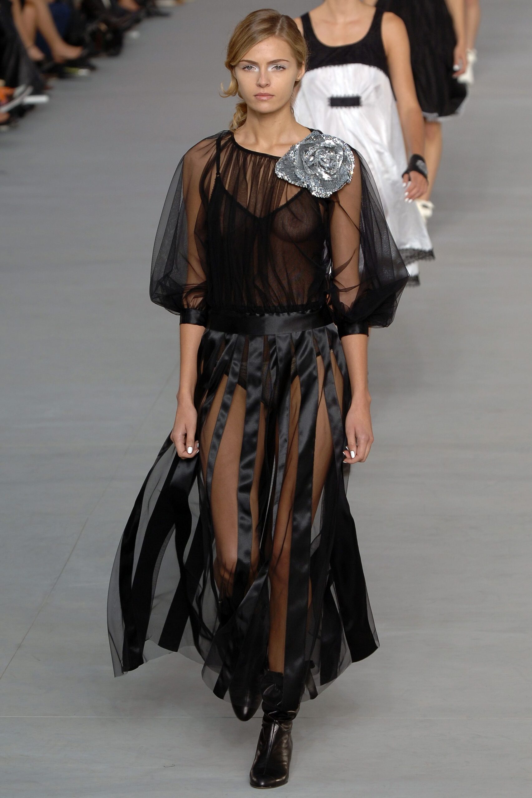 Chanel S/S 06 Look 443