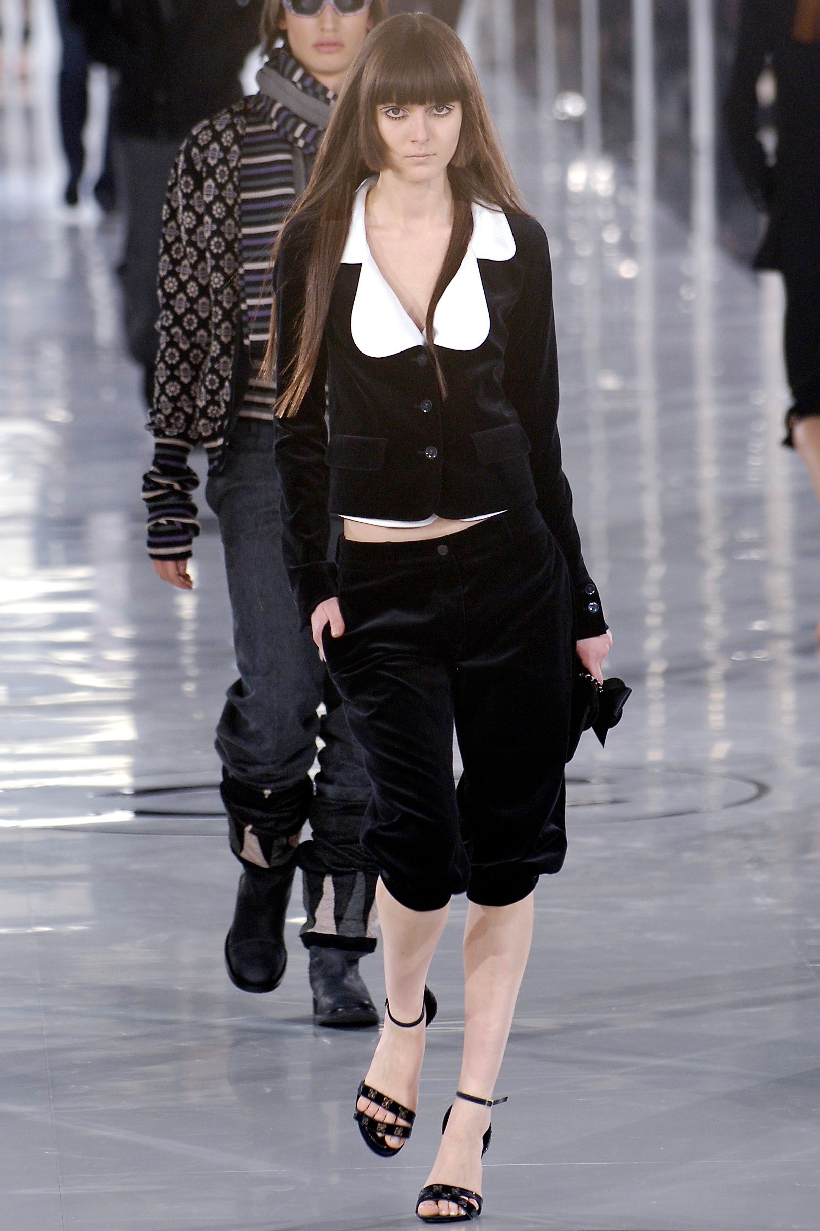 Chanel F/W 05 Look 481