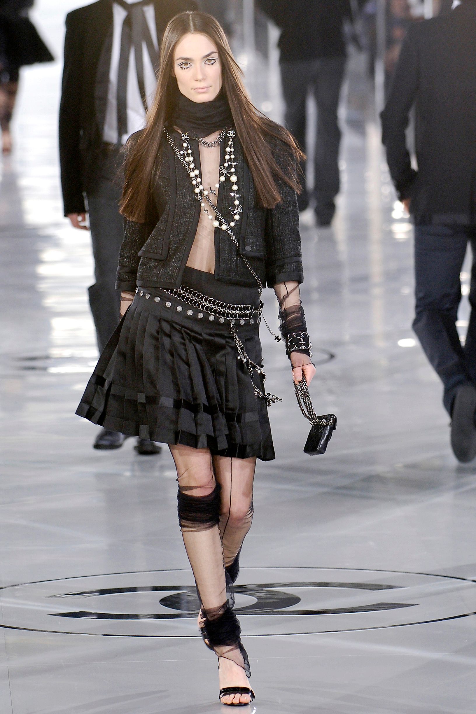 Chanel F/W 05 Look 494