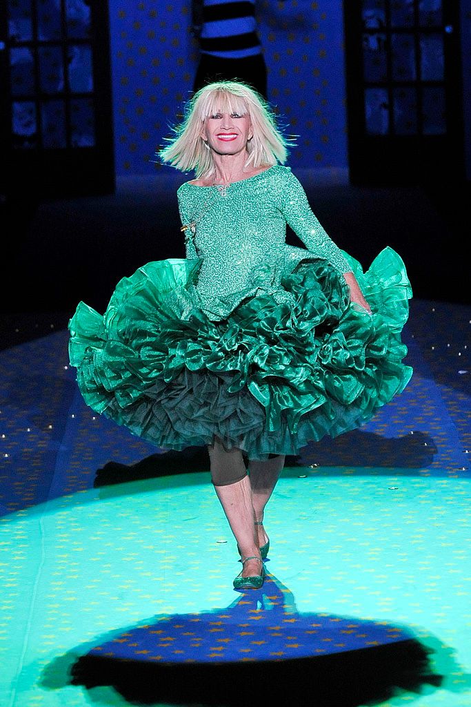 Betsey Johnson S/S 09 Look 242