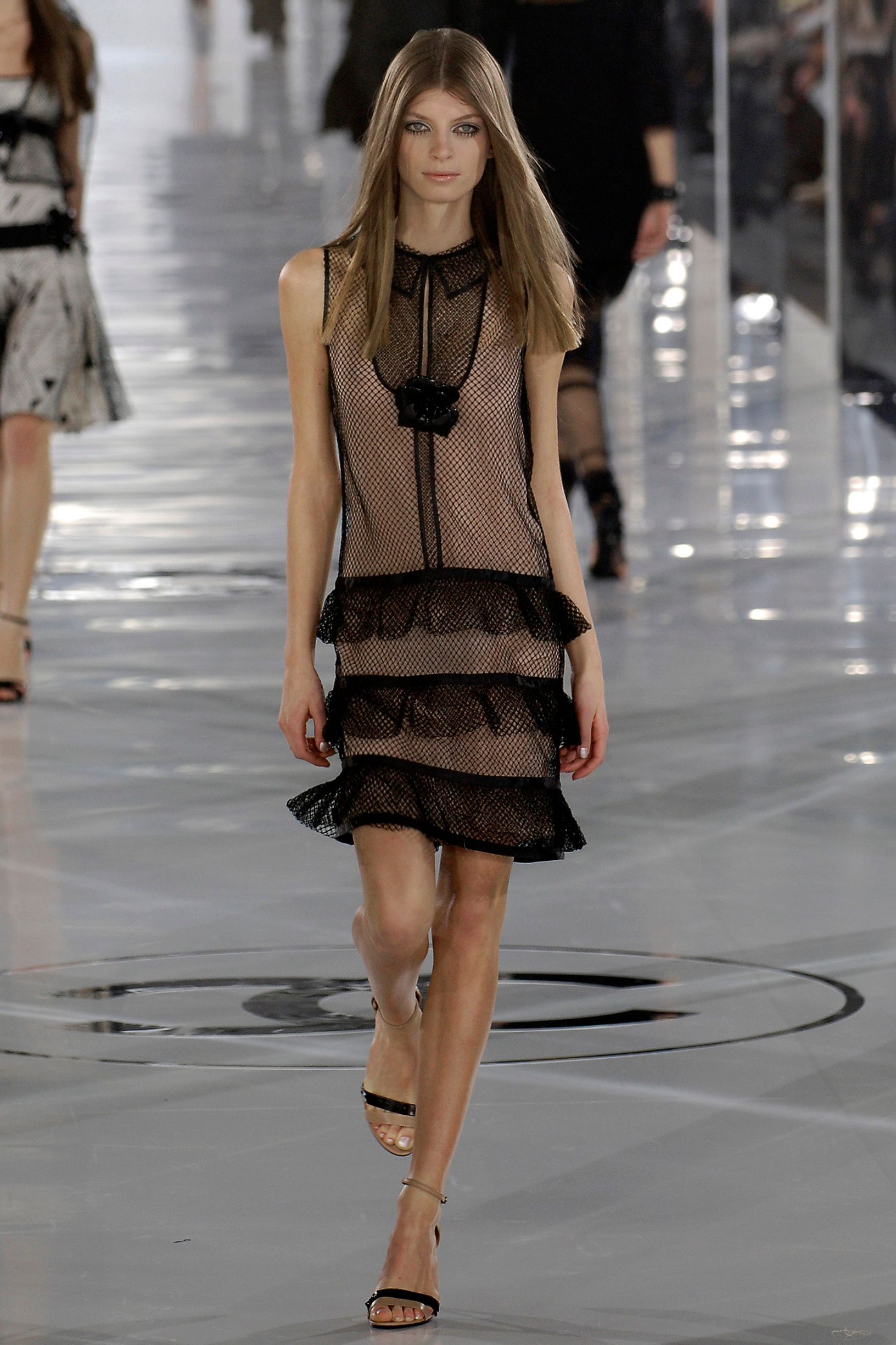Chanel F/W 05 Look 525