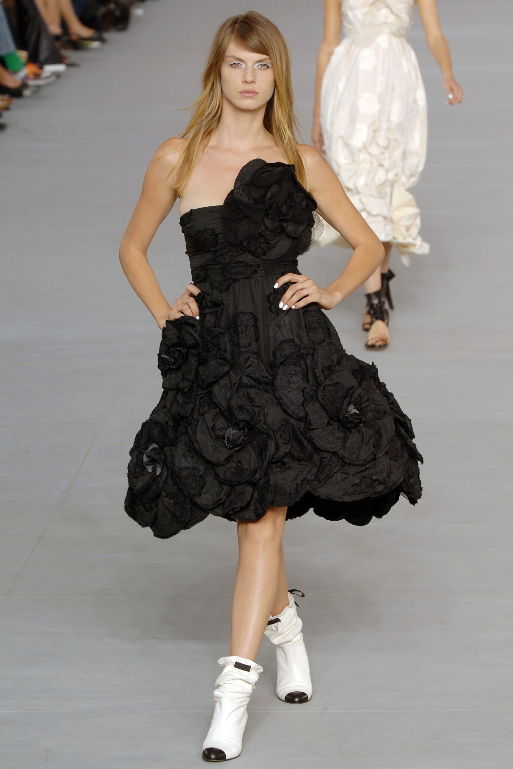 Chanel S/S 06 Look 663