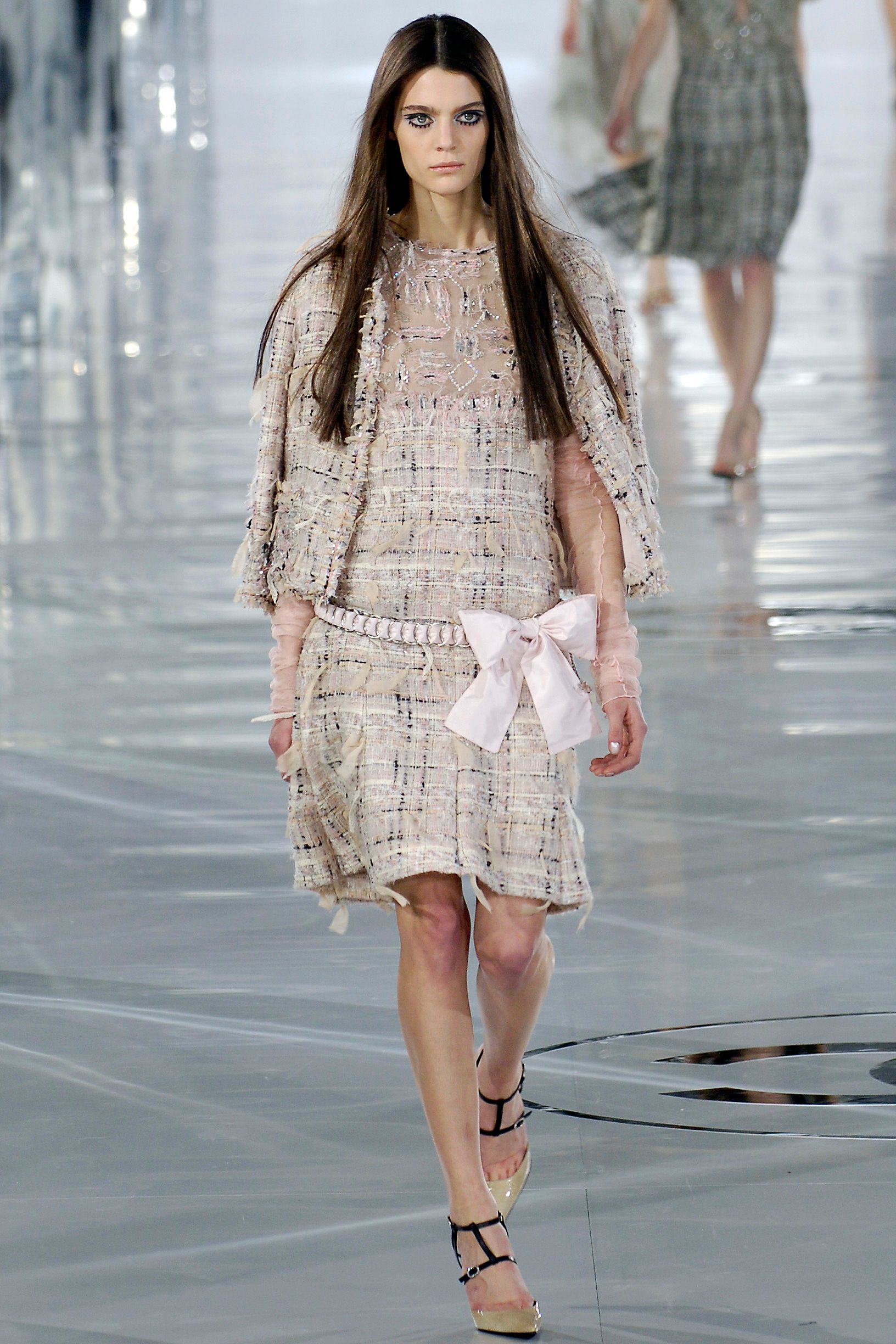 Chanel F/W 05 Look 582