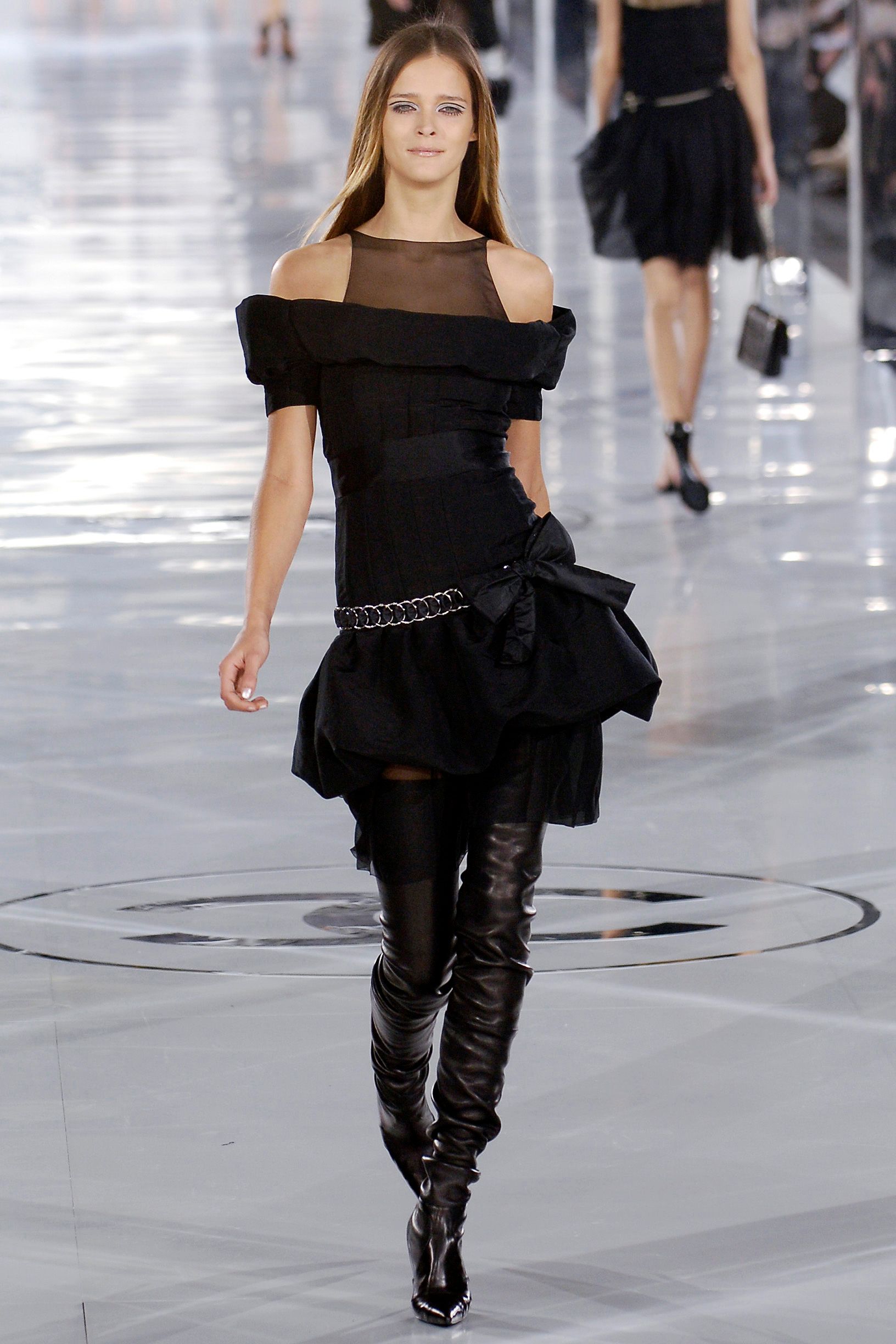 Chanel F/W 05 Look 708