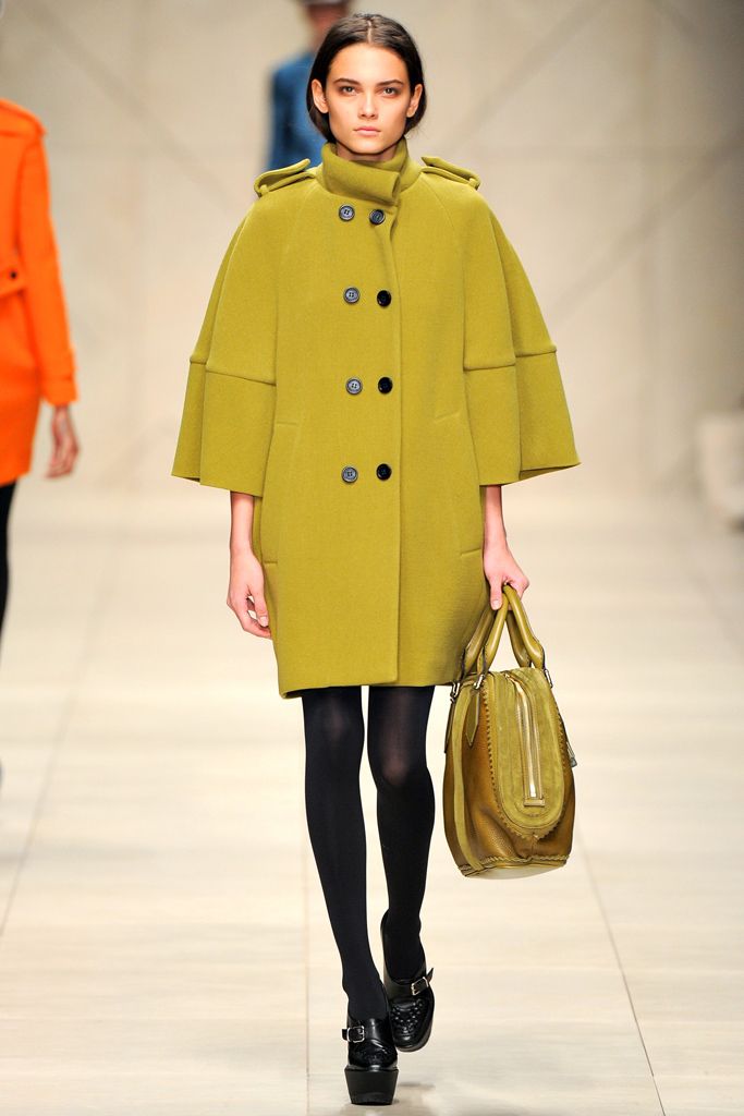Burberry F/W 11 Look 11