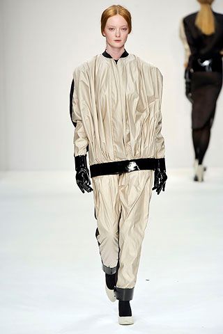 Central Saint Martins M.A. F/W 08 Look 502