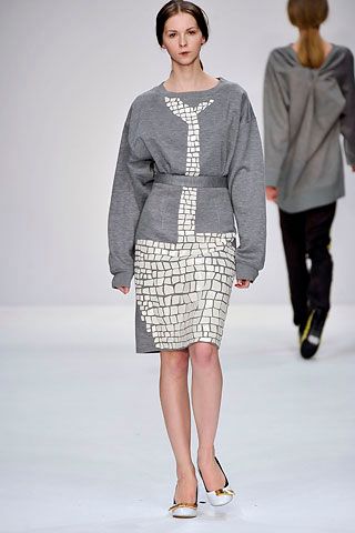 Central Saint Martins M.A. F/W 08 Look 554