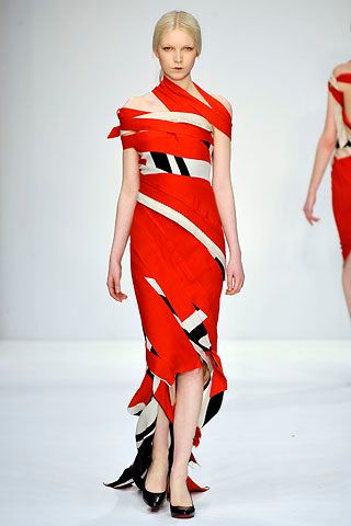 Central Saint Martins M.A. F/W 08 Look 570