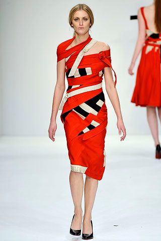 Central Saint Martins M.A. F/W 08 Look 585