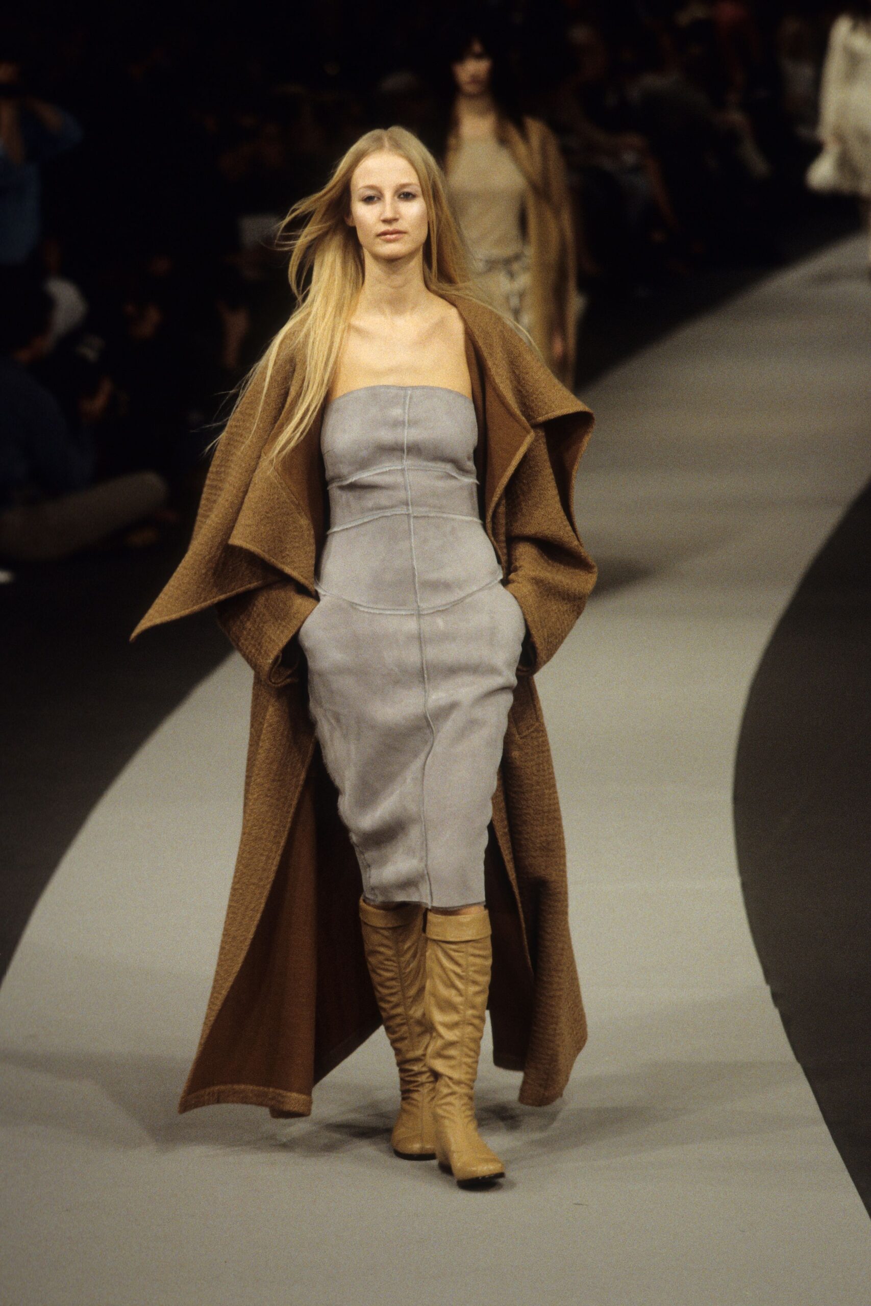 Chanel F/W 99 Look 236