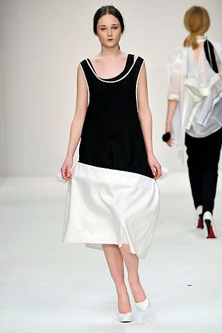 Central Saint Martins M.A. F/W 08 Look 737
