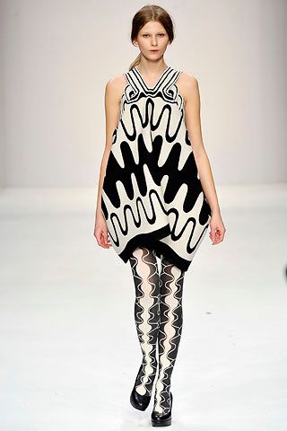 Central Saint Martins M.A. F/W 08 Look 795