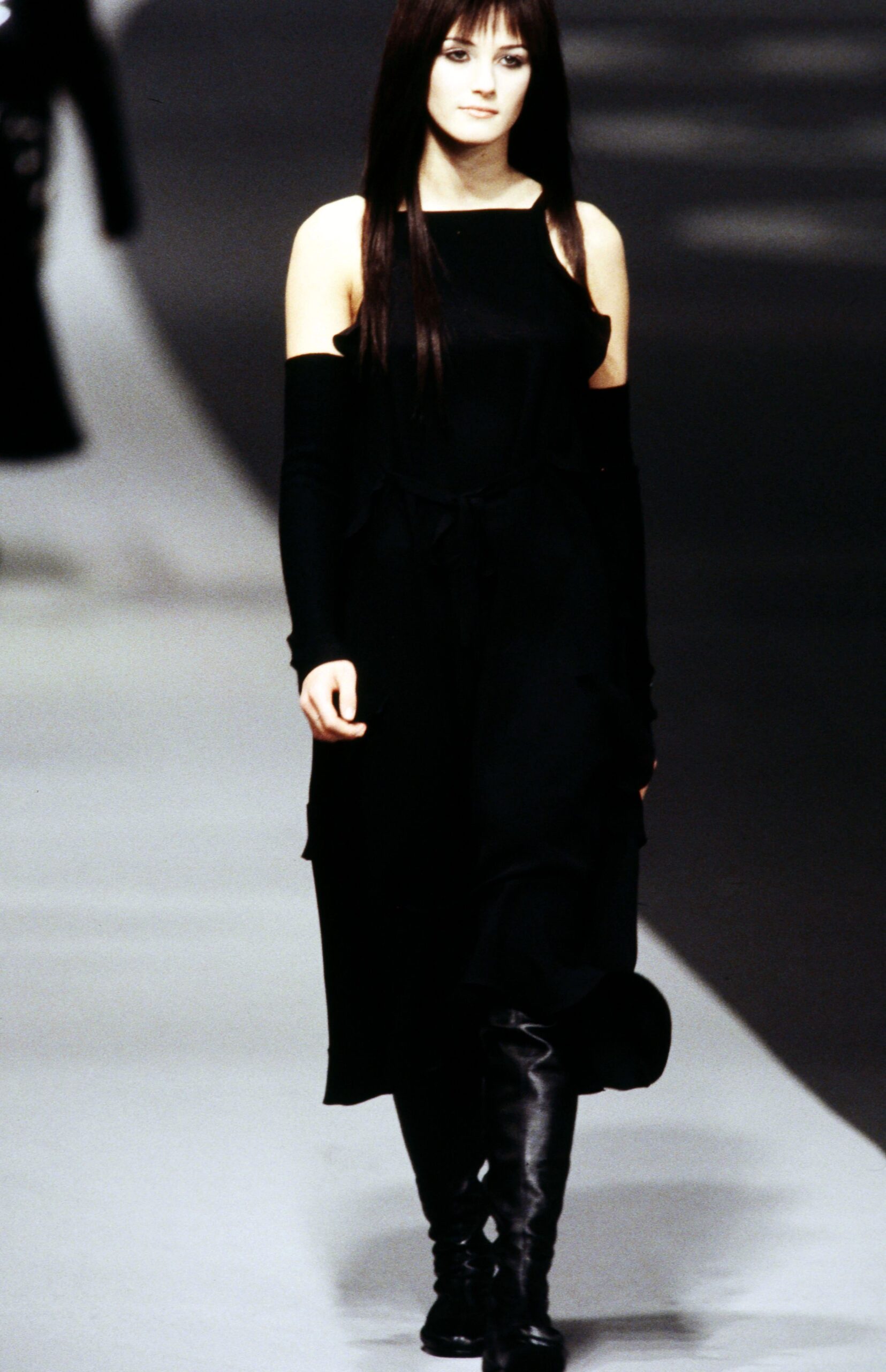 Chanel F/W 99 Look 829