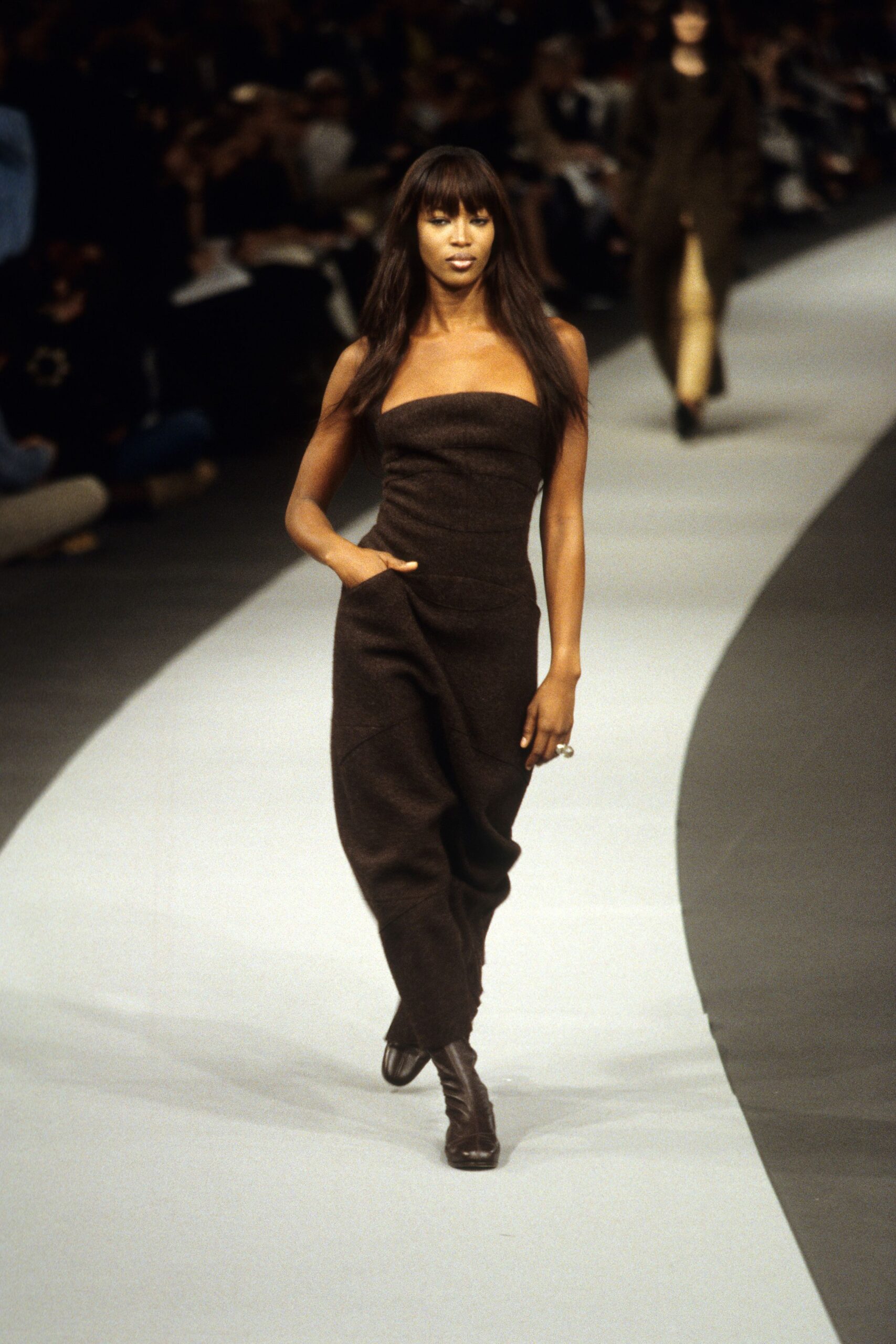 Chanel F/W 99 Look 939