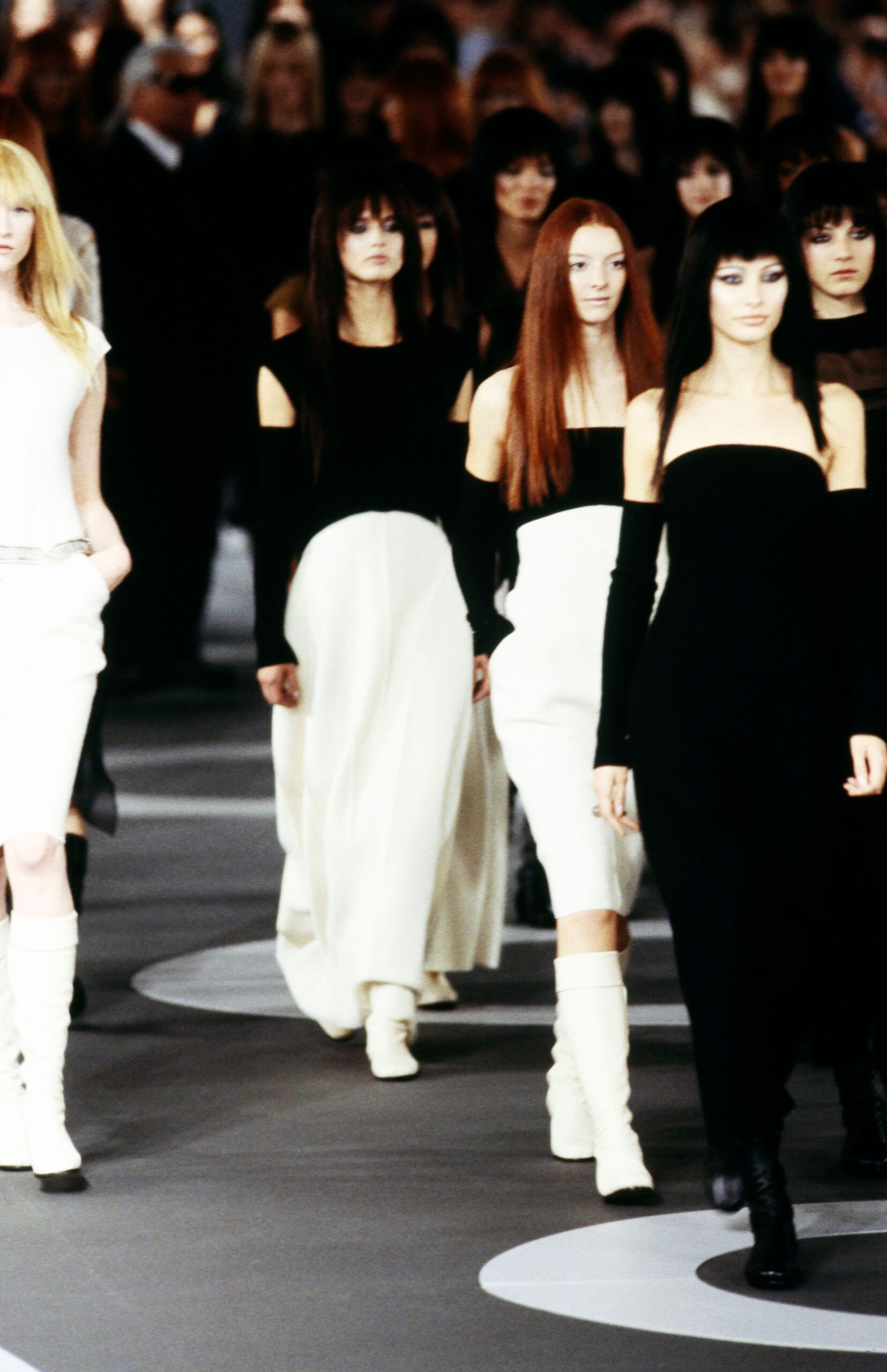 Chanel F/W 99 Look 1054