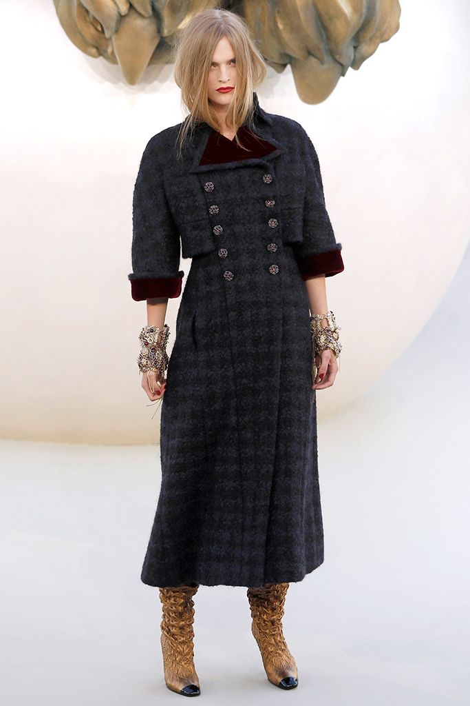 Chanel F/W 10 Couture Look 26