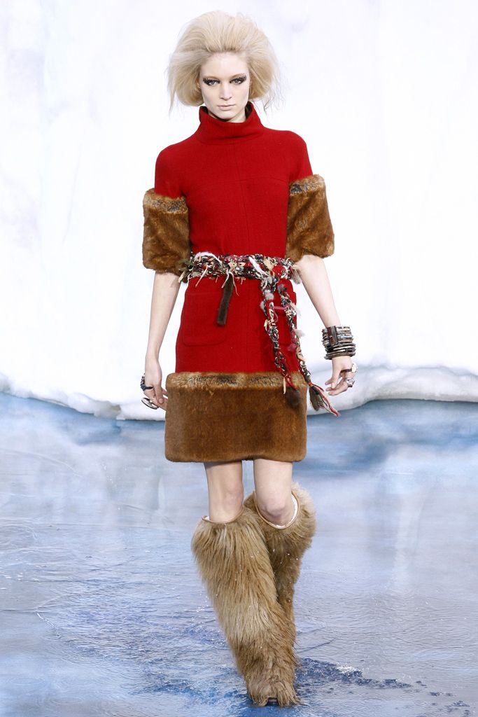Chanel F/W 10 Look 113