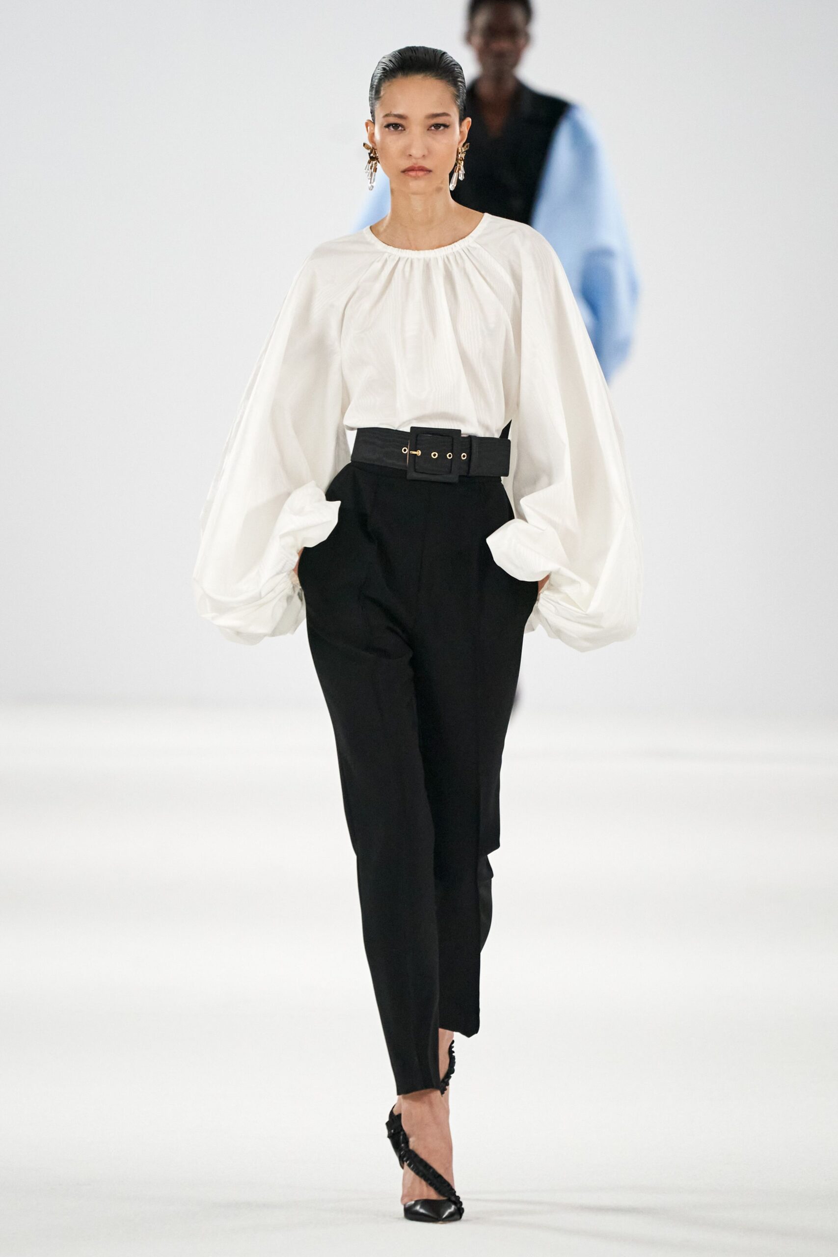 Carolina Herrera F/W 22 Look 23