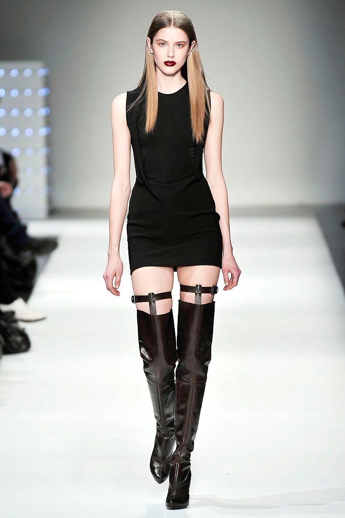 Chalayan F/W 09 Look 224