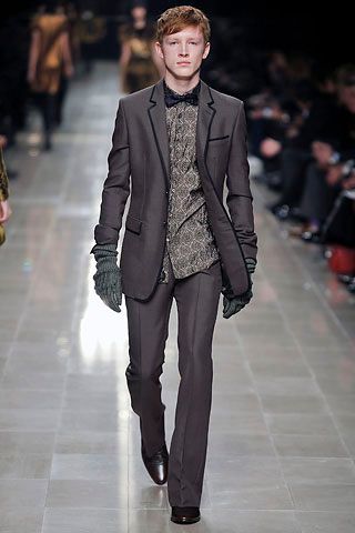 Burberry F/W 08 Look 205