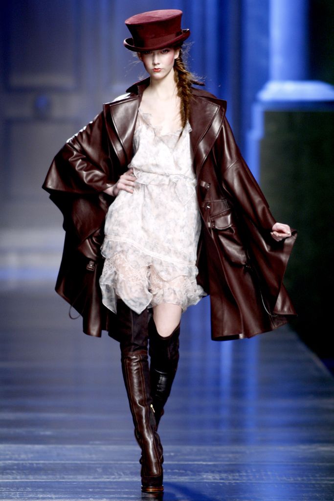 Christian Dior F/W 10 Look 2