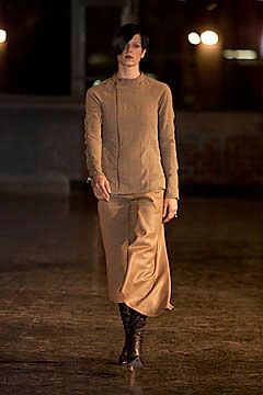 Bruce S/S 01 Look 38