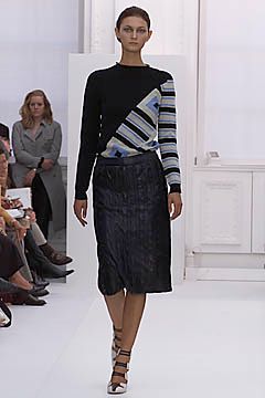Burberry S/S 01 Look 94