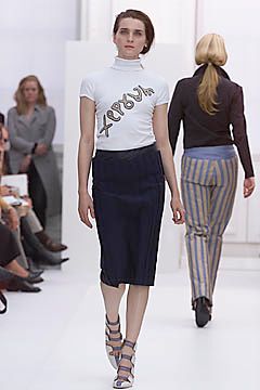 Burberry S/S 01 Look 113