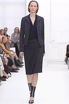 Burberry S/S 01 Look 133