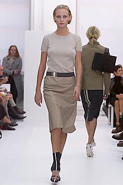Burberry S/S 01 Look 142