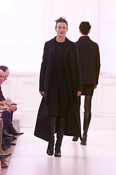 Burberry F/W 01 Look 115