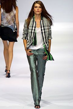 Burberry S/S 03 Look 170