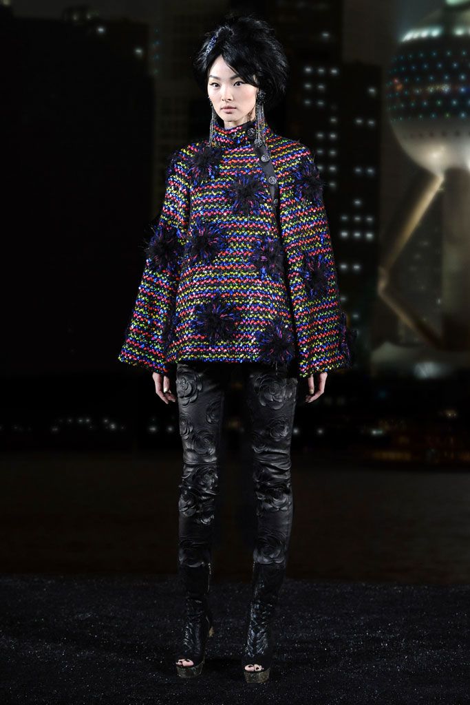 Chanel F/W 10 Look 301