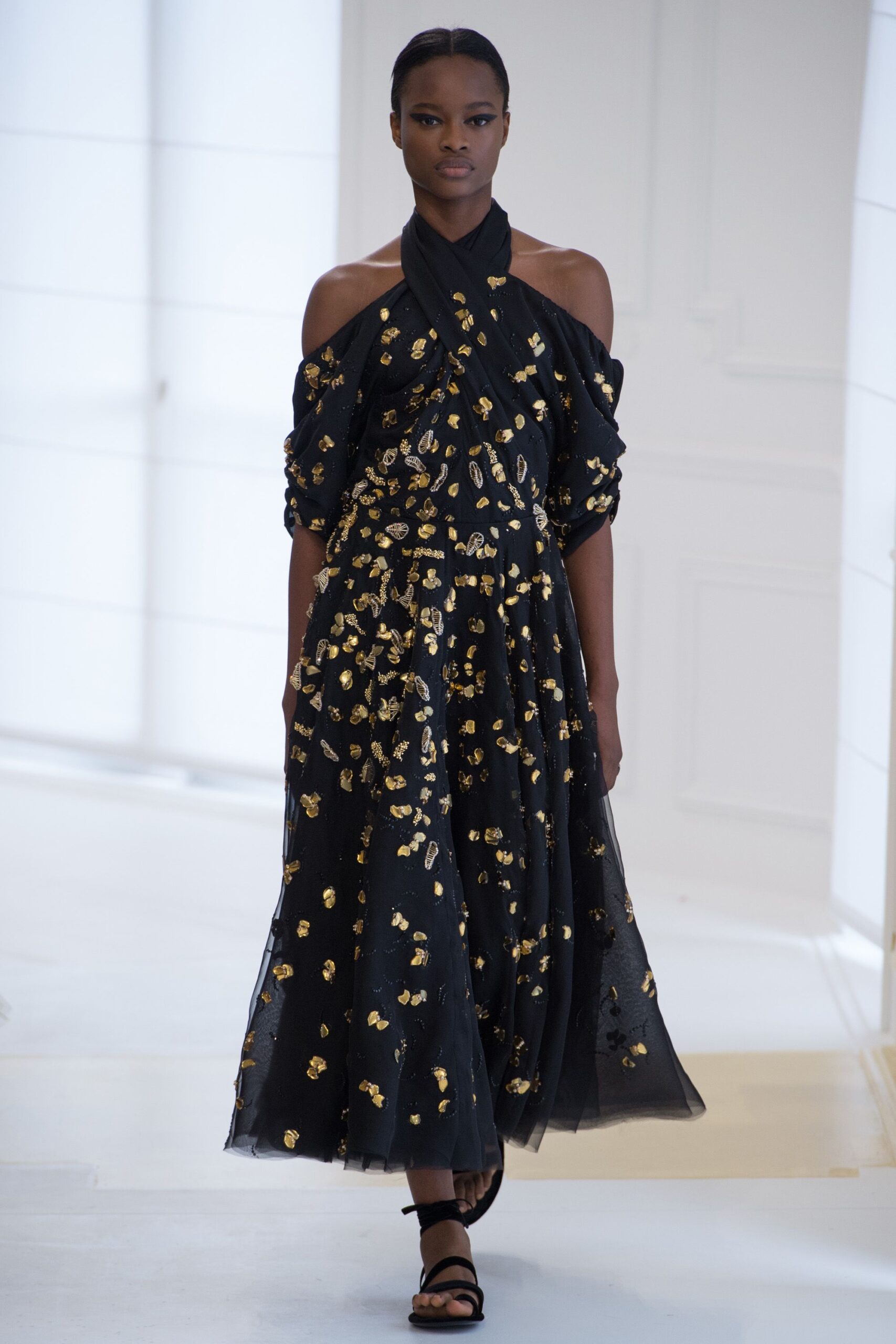 Christian Dior F/W 16 Couture Look 381