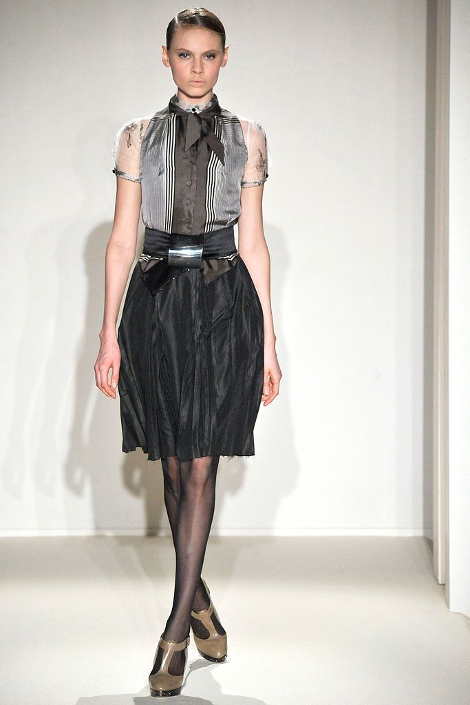 Collette Dinnigan F/W 09 Look 44