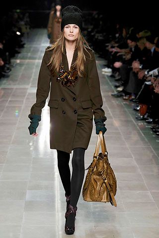 Burberry F/W 08 Look 1