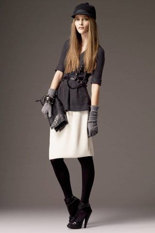 Burberry F/W 08 Look 27