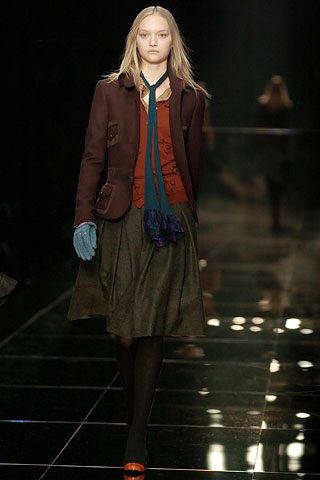 Burberry F/W 05 Look 107