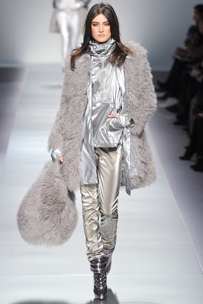 Blumarine F/W 12 Look 51