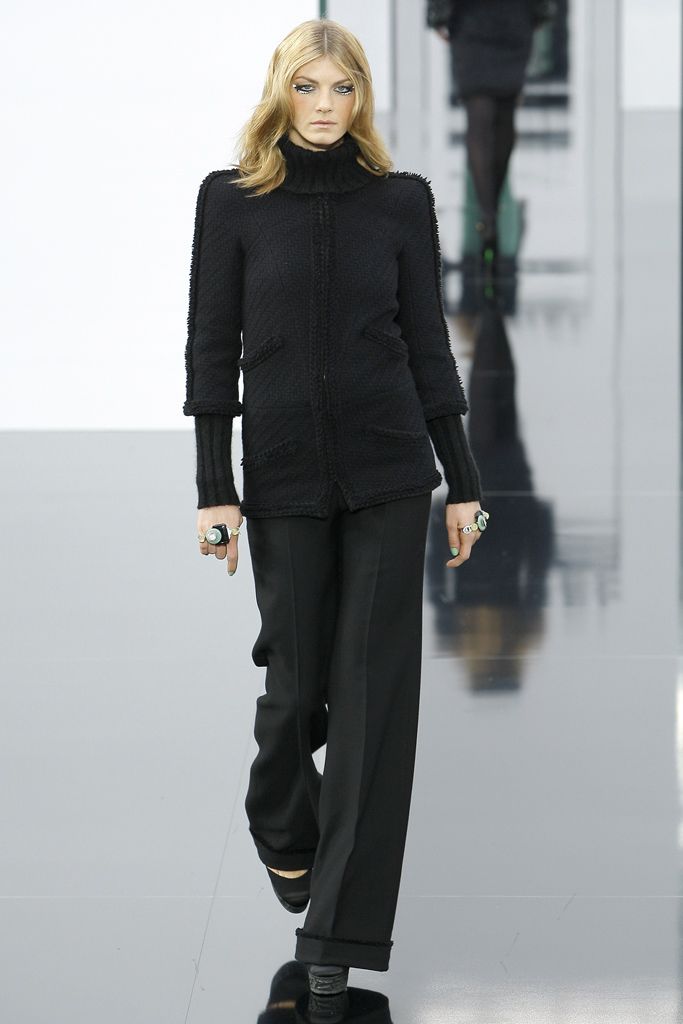 Chanel F/W 09 Look 94