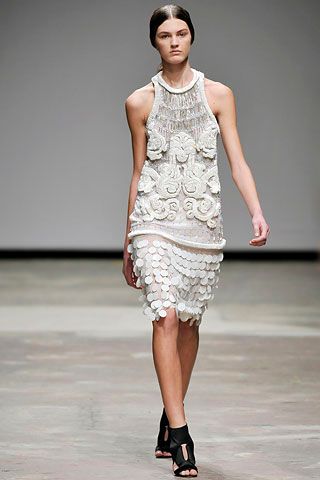 Christopher Kane F/W 08 Look 81