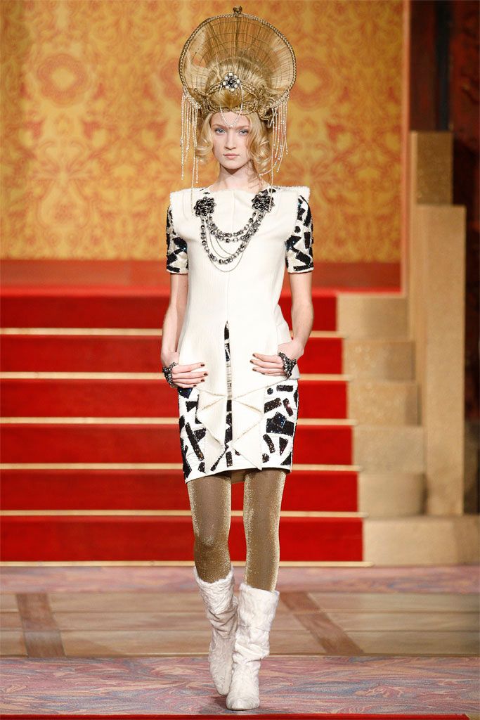 Chanel F/W 09 Look 257