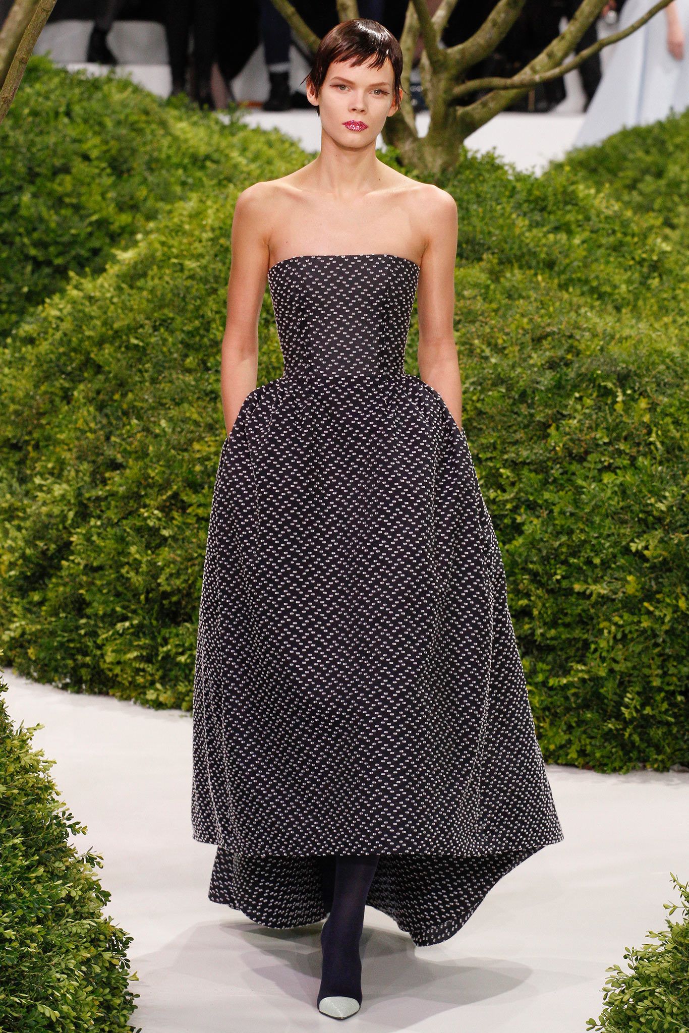 Christian Dior S/S 13 Couture Look 28
